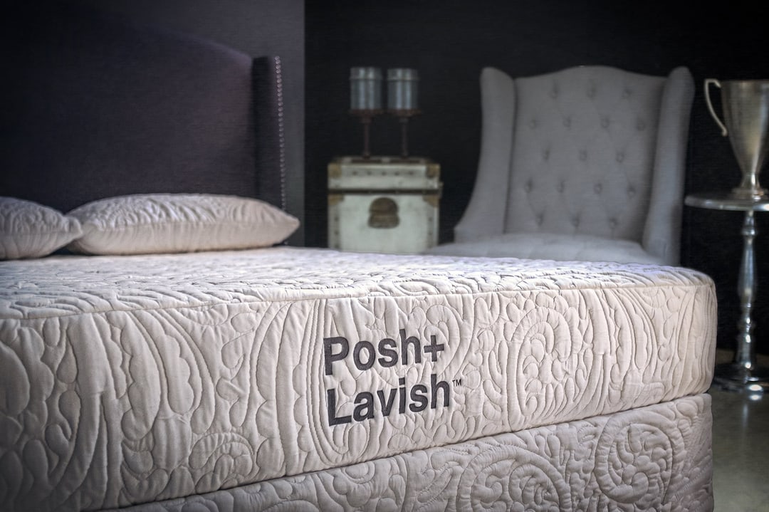 Posh + Lavish Natural Latex Flow